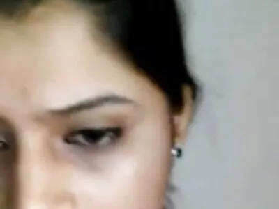 ಗುಲಾಬಿ ರಂಧ್ರವನ್ನು ನಿರ್ಮಿಸಿದ ಡಾರ್ ಬೋನ್ ಪೌಂಡ್ಸ್